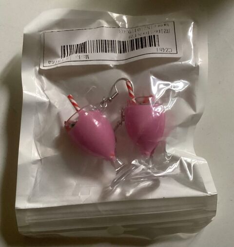 Boucles d'oreilles fantaisie 1 Charleville-Mzires (08)