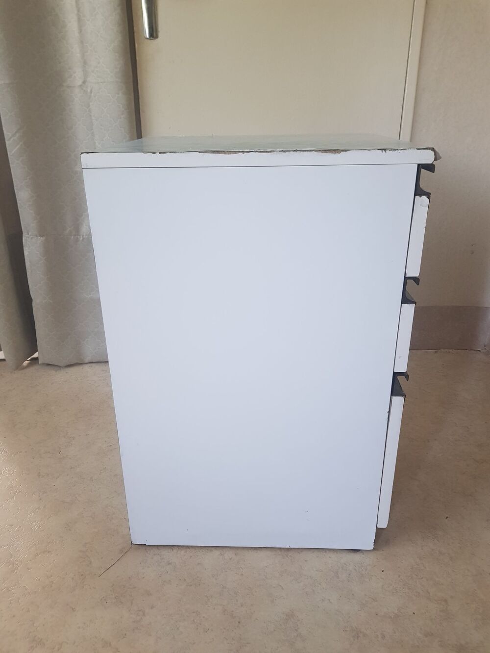 Commode &agrave; tiroirs Meubles