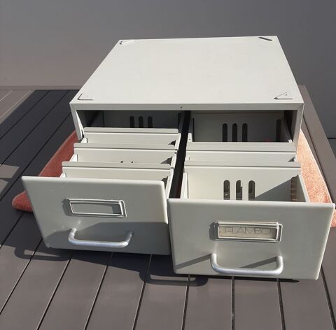 MEUBLE de METIER m�tallique �   tiroirs 50 Quimper (29)