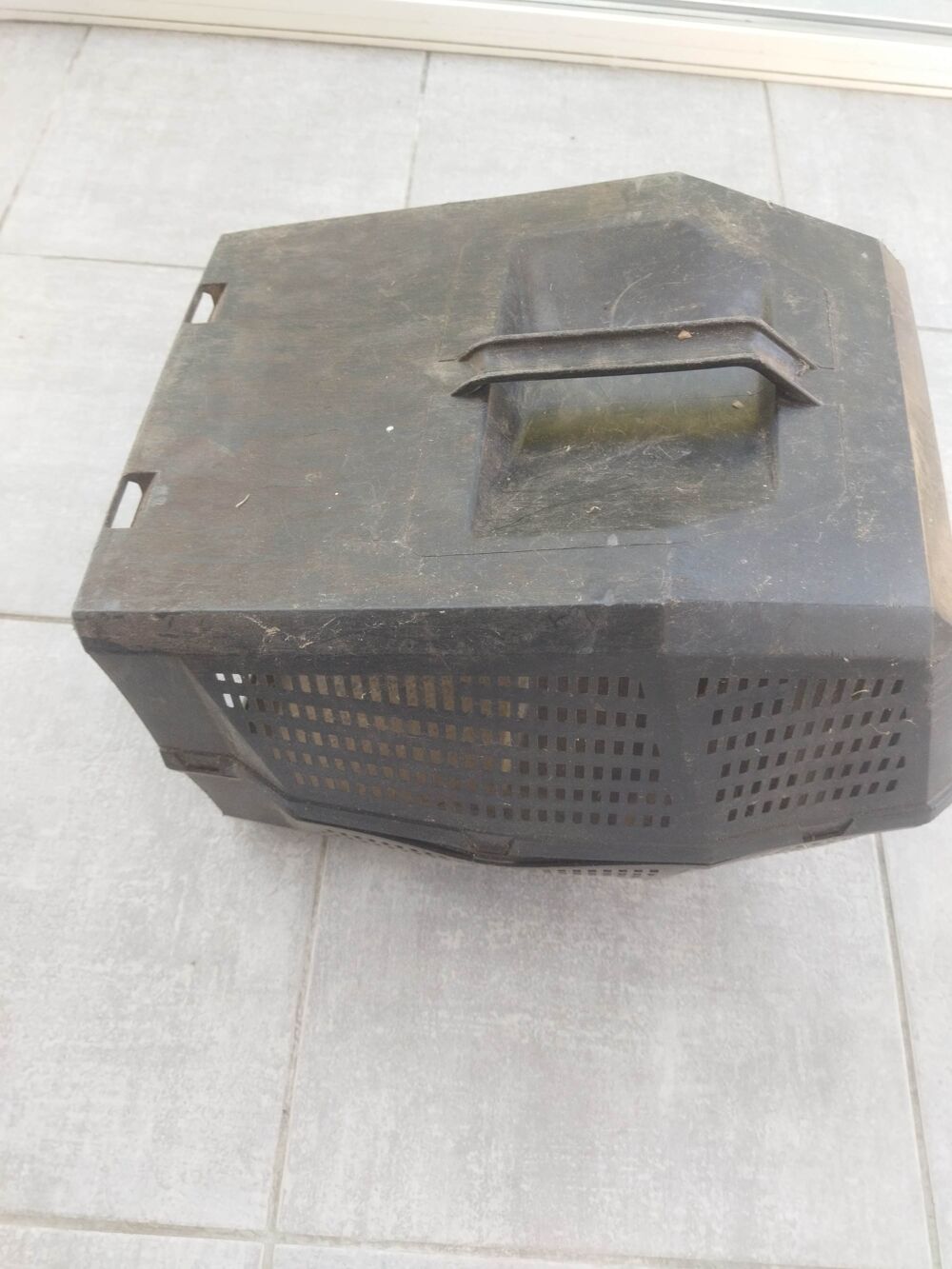 Petite tondeuse a gazon Honda 33cm 1100 watt Jardin