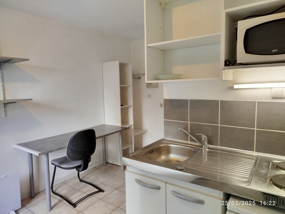 Location Appartement Studio Meublé Proche CHU Carémeau, Vatel, IUT, ZI St Césaire Nîmes