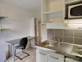  Appartement à louer 1 pièce 13 m²