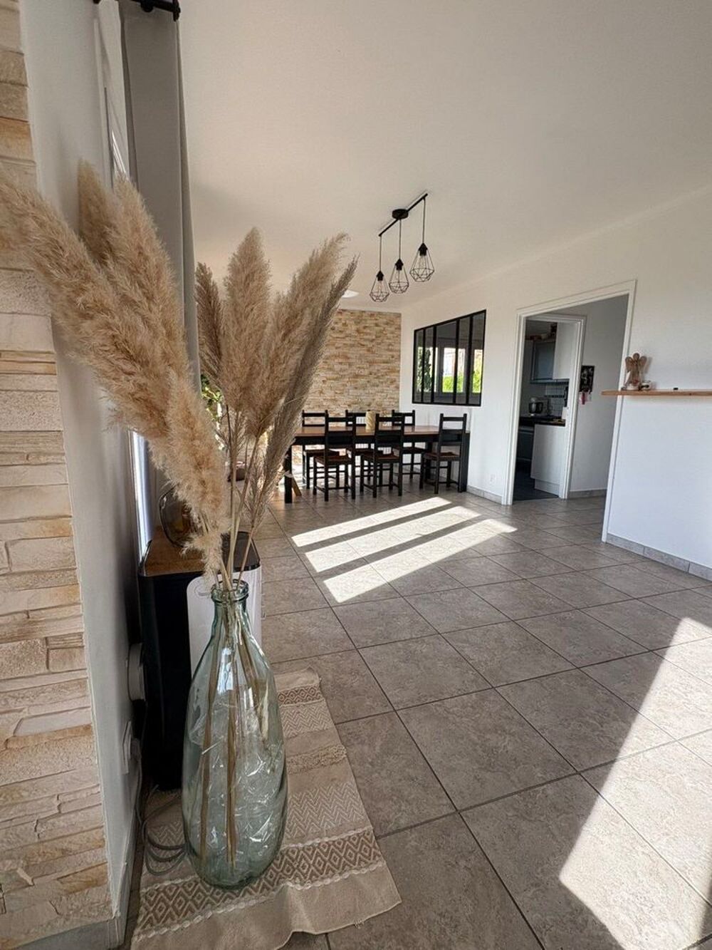 Maison 7 pièces 127 m² · à Bourg-le-Comte · 127 m² · 209 000 €