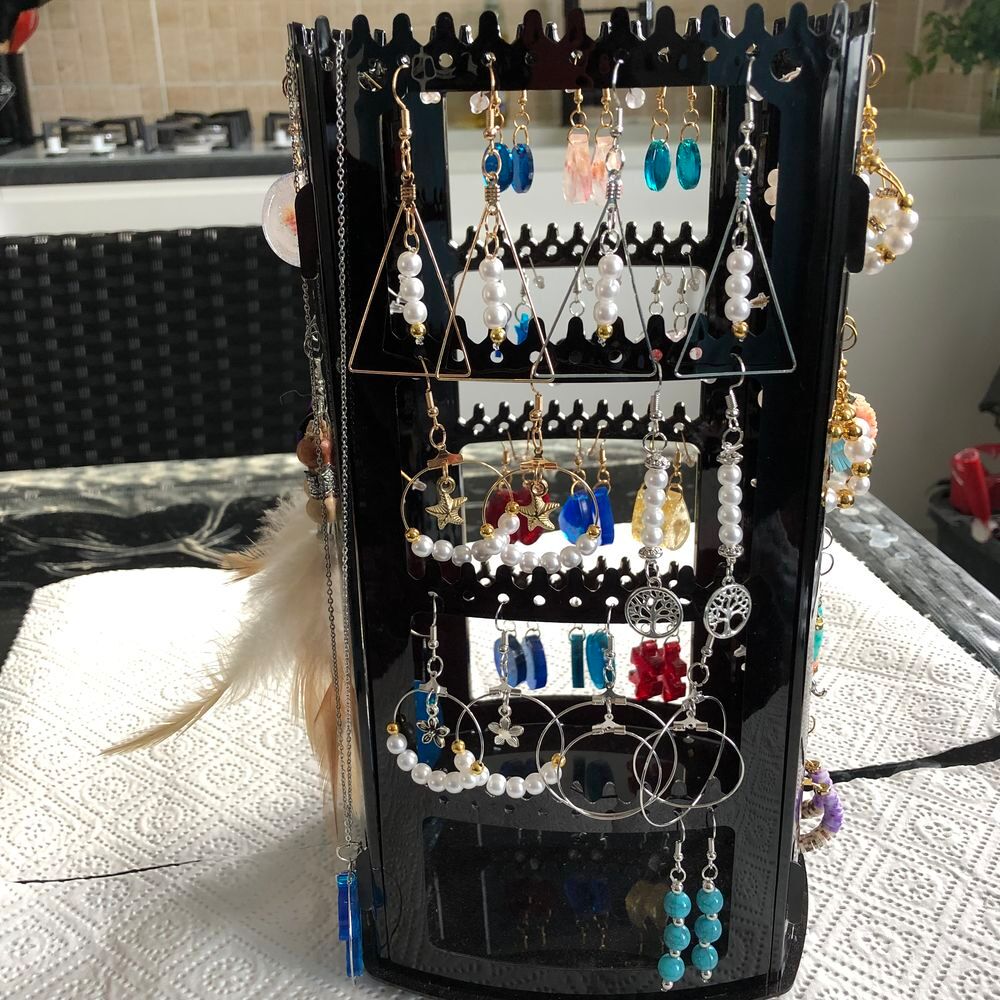 Bracelets -Boucles d'oreilles -Porte cl&eacute;s Bijoux et montres