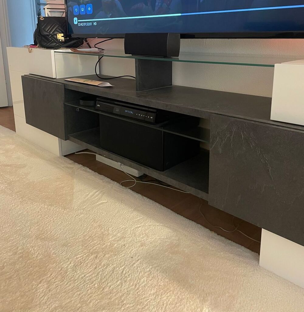 Meuble TV avec rangements Meubles