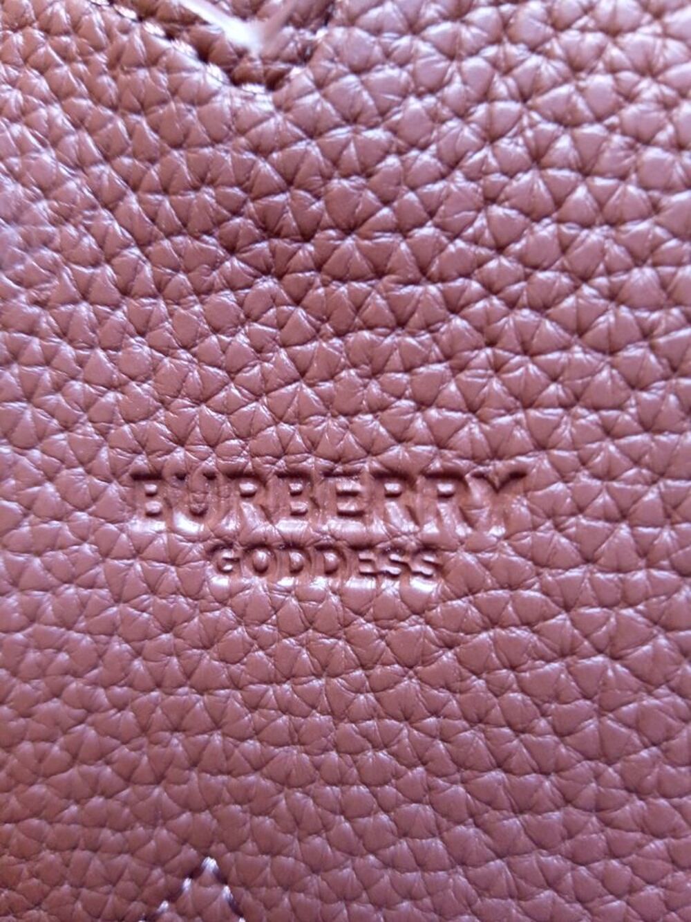 charm sac collection Burberry Goddess Maroquinerie