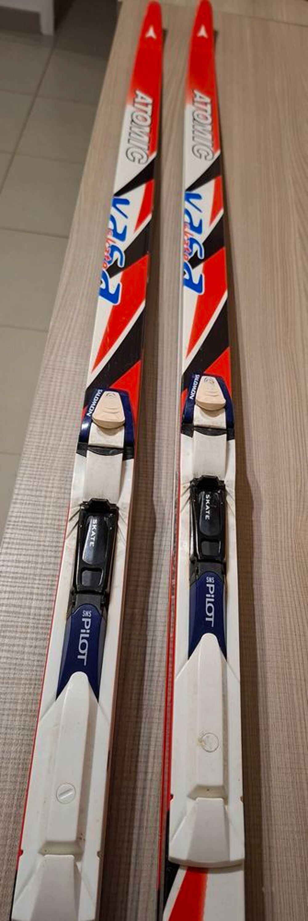 3 paires de SKIS de Fond
Sports
