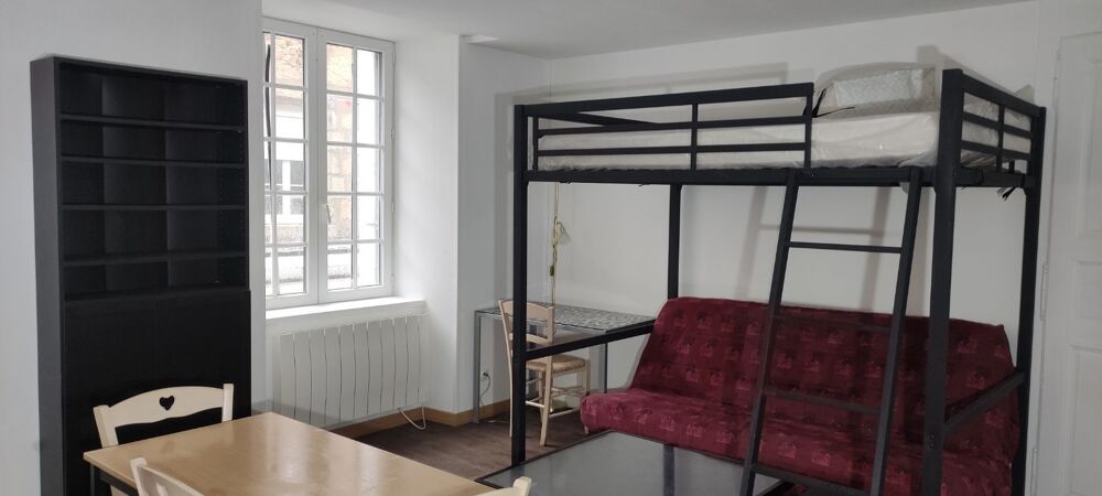 Location Appartement Studio meublé entre leclerc et centre ville Guéret Guéret