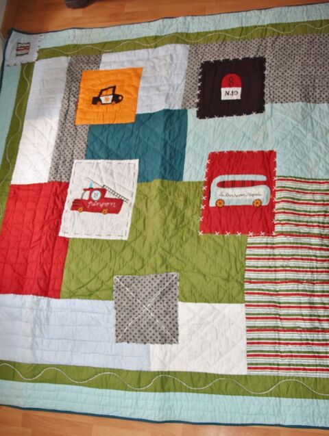 Boutis dessus de lit. Vert Baudet. Etat Neuf. 50 Gujan-Mestras (33)