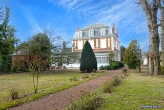 Maison à vendre 15 + pièces 535 m²