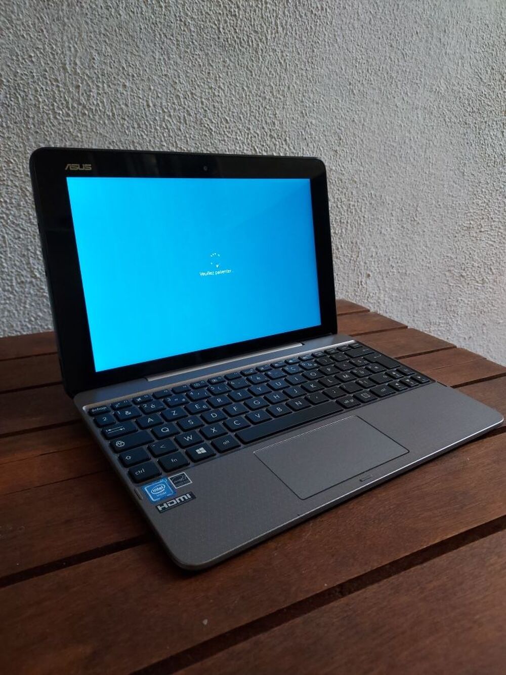 PC ASUS Transformeur Book &eacute;cran Tactile 10.1" LED Matériel informatique