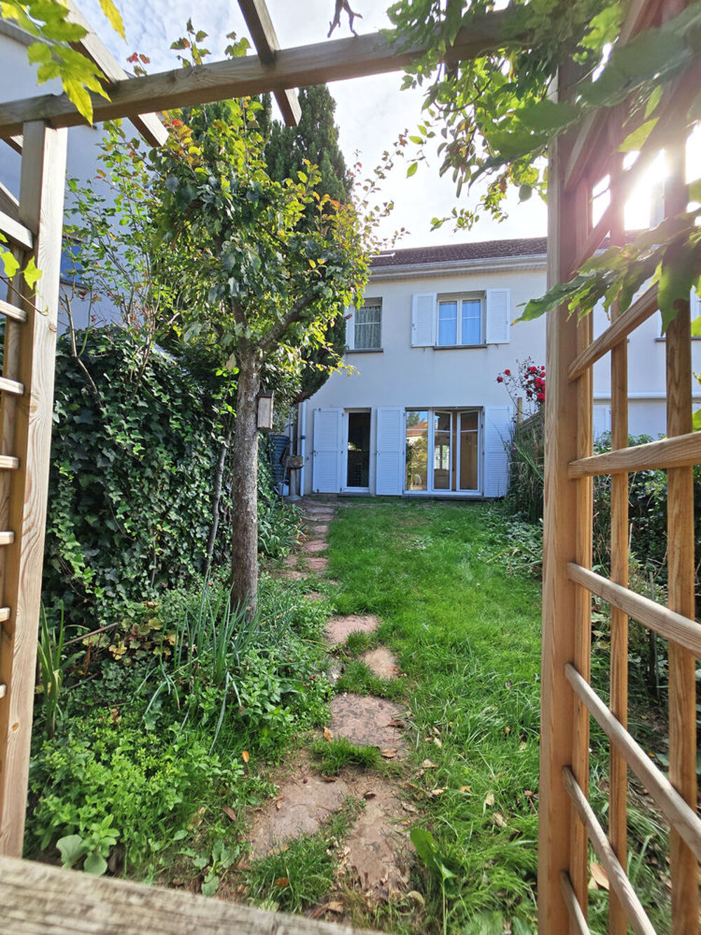 Vente Maison ? Maison 5 pièces ? 4 chambres ? jardin ? 86 m² ? Plaisir ( Plaisir