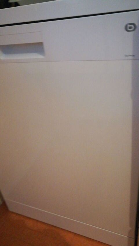 cause d�m�nagement lave vaisselle boulanger ELV-442b. 160 Louvigny (14)