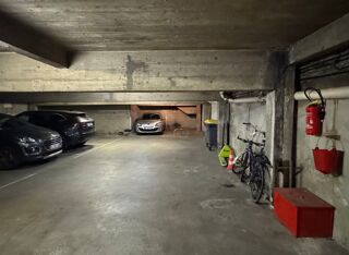  Parking / Garage à vendre 8 m² Paris