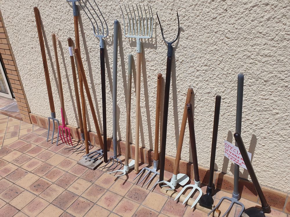 OUTILS JARDIN-B&Ecirc;CHE-PIOCHE-FOURCHE-MASSE-R&Acirc;TEAU...QUALIT&Eacute; Bricolage