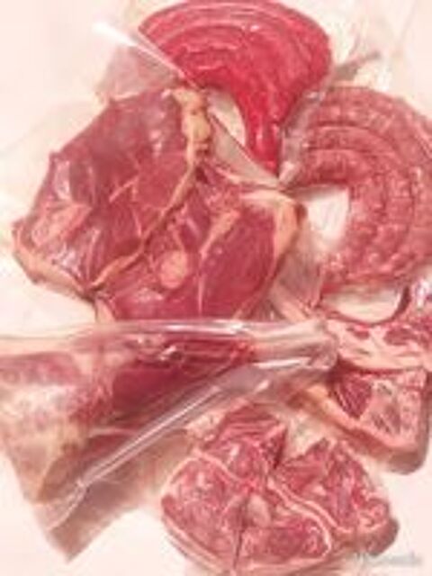   Viande agneau et brebis, découpé sous vide.
