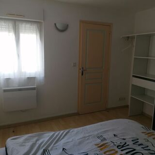  Appartement à louer 2 pièces 31 m² Sainte-savine