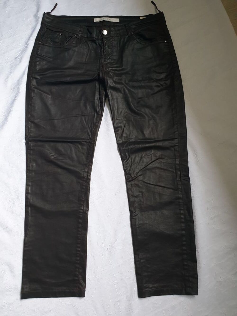 3 Pantalons effet glac&eacute; Biscote taille 42 Vtements
