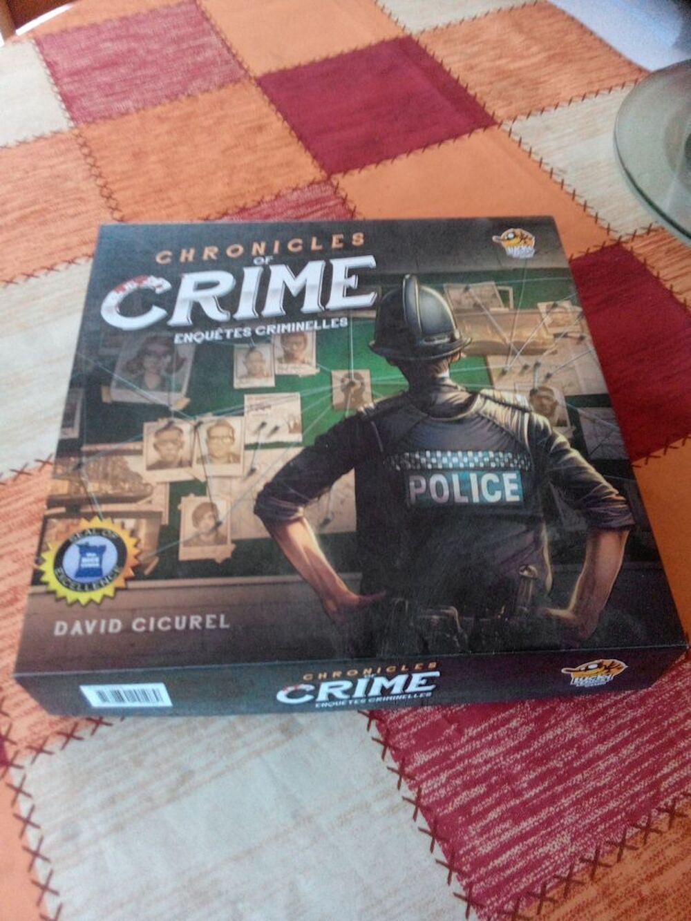 jeu coop&eacute;ratif d'enqu&ecirc;tes criminelles Jeux / jouets