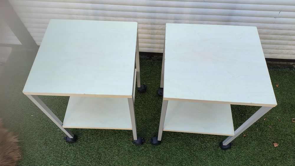 2 tables basses carr&eacute;es 2 plateaux sur roulette TBE Meubles