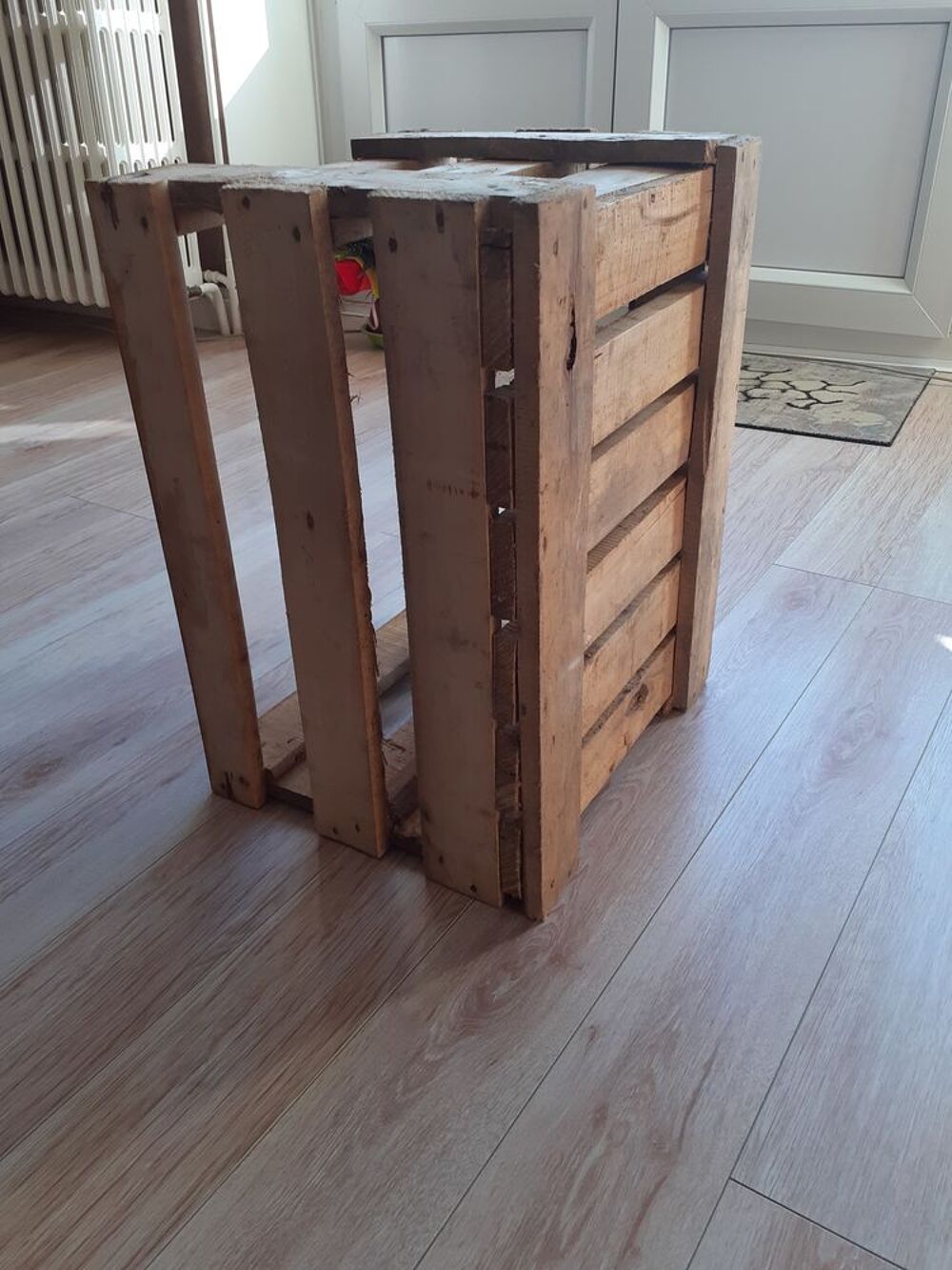 Caisse en bois pour d&eacute;co ou autre. Décoration
