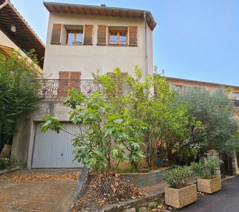 Vente Appartement Gorbio, village médiéval, bien exceptionnel sur 3 niveaux Gorbio