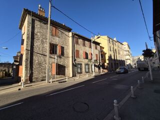  Immeuble � vendre 130 m�
