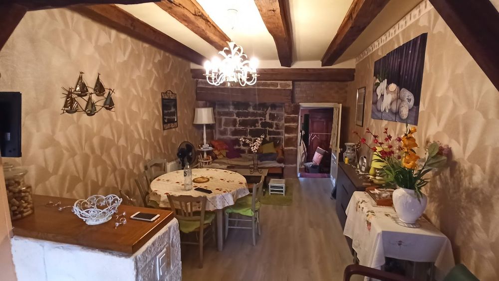   MAISON   CORREZIENNE Limousin, Objat (19130)