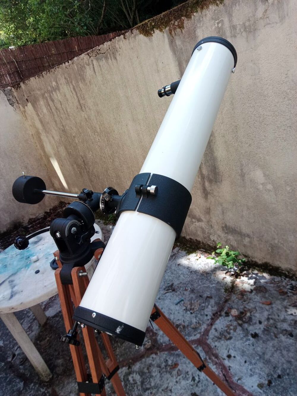 t&eacute;lescope 114/900 sur tr&eacute;pied et avec 2 oculaires Jeux / jouets