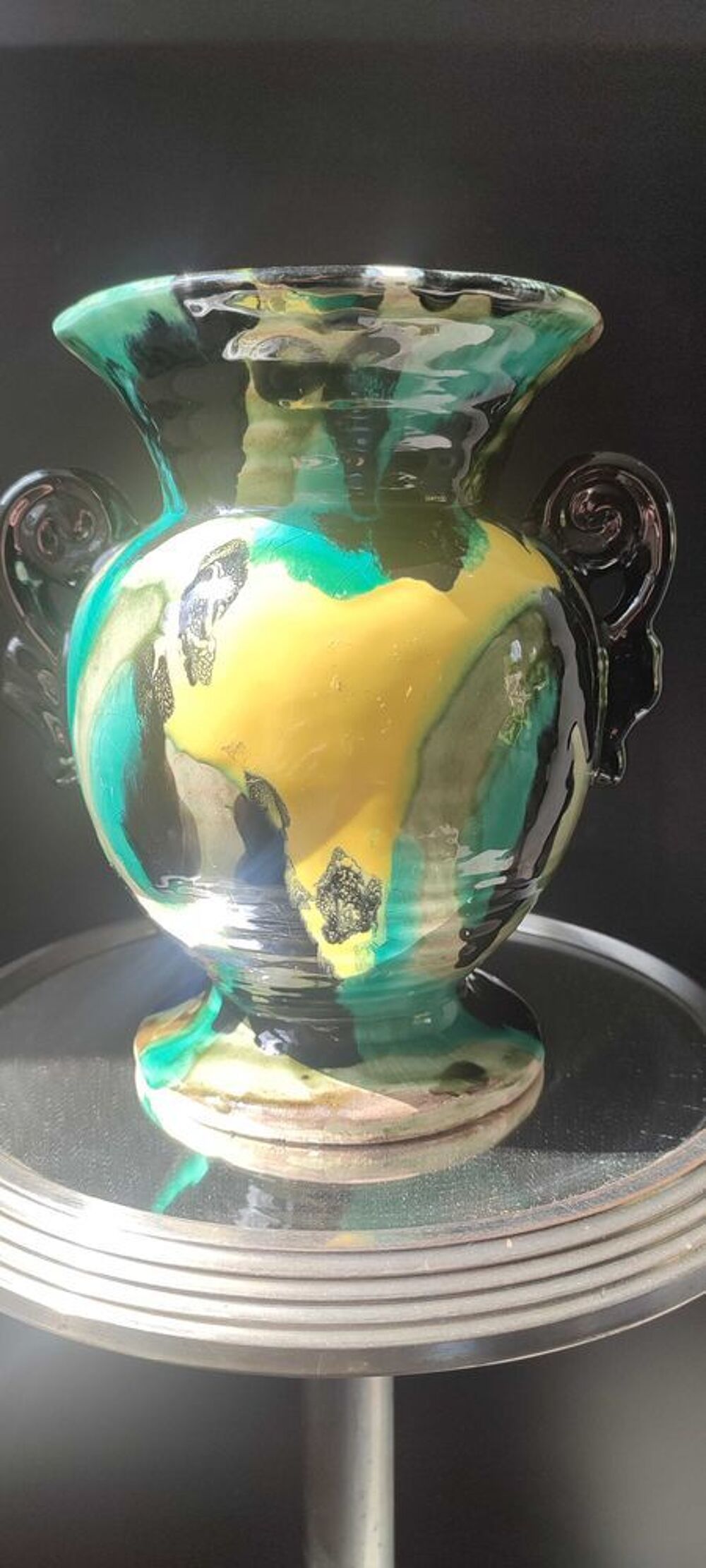 Vase Art D&eacute;co en c&eacute;ramique &agrave; gla&ccedil;ures flamm&eacute;es 