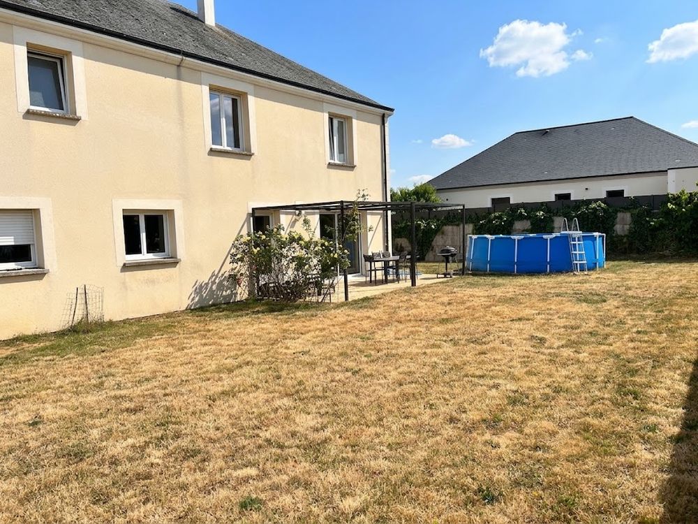 Vente Maison Maison 7 pièces 204 m2 Saint-ay