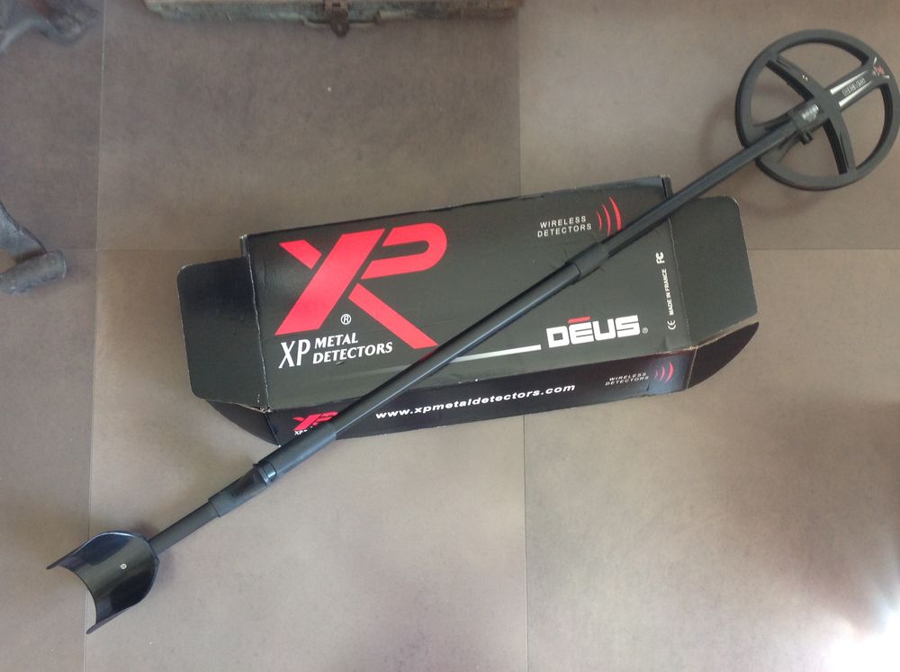 D&eacute;tecteur de m&eacute;taux Deus XP haut de gamme Consoles et jeux vidéos