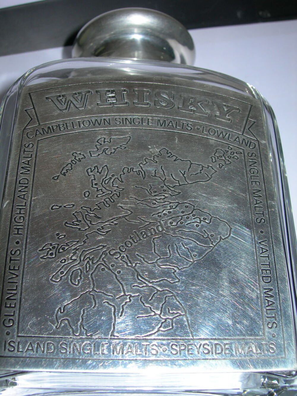 V&eacute;ritable carafe &agrave; Whisky Cuisine
