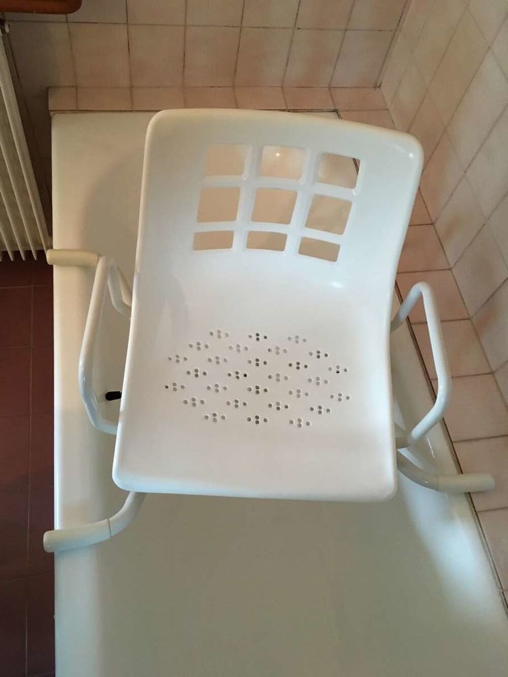 Si&egrave;ge de baignoire pivotant Meubles