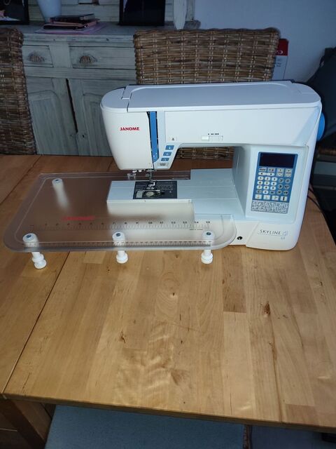 Machine  coudre janome 1100 Saint-Yorre (03)