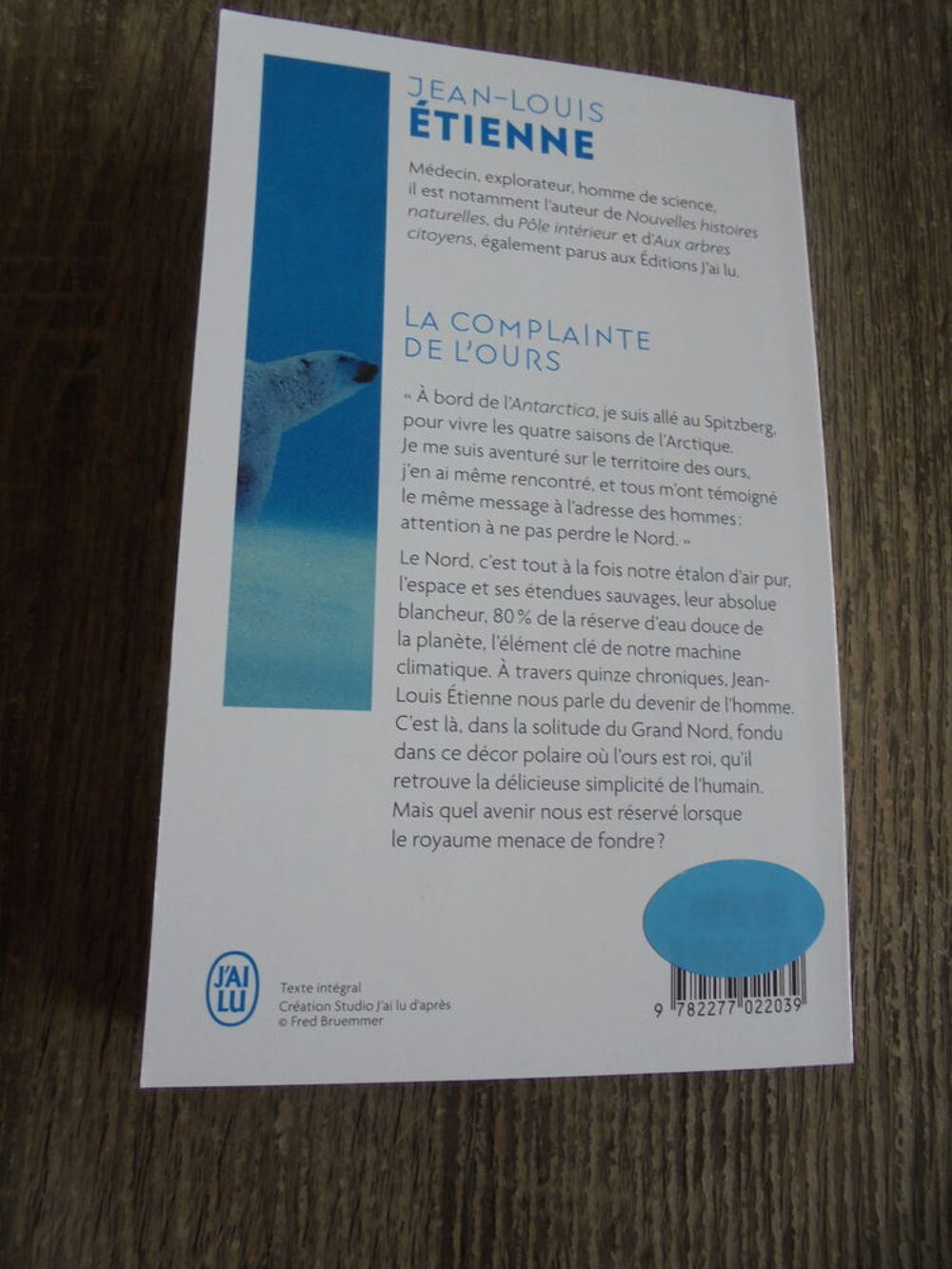 La complainte de l'ours (122) Livres et BD