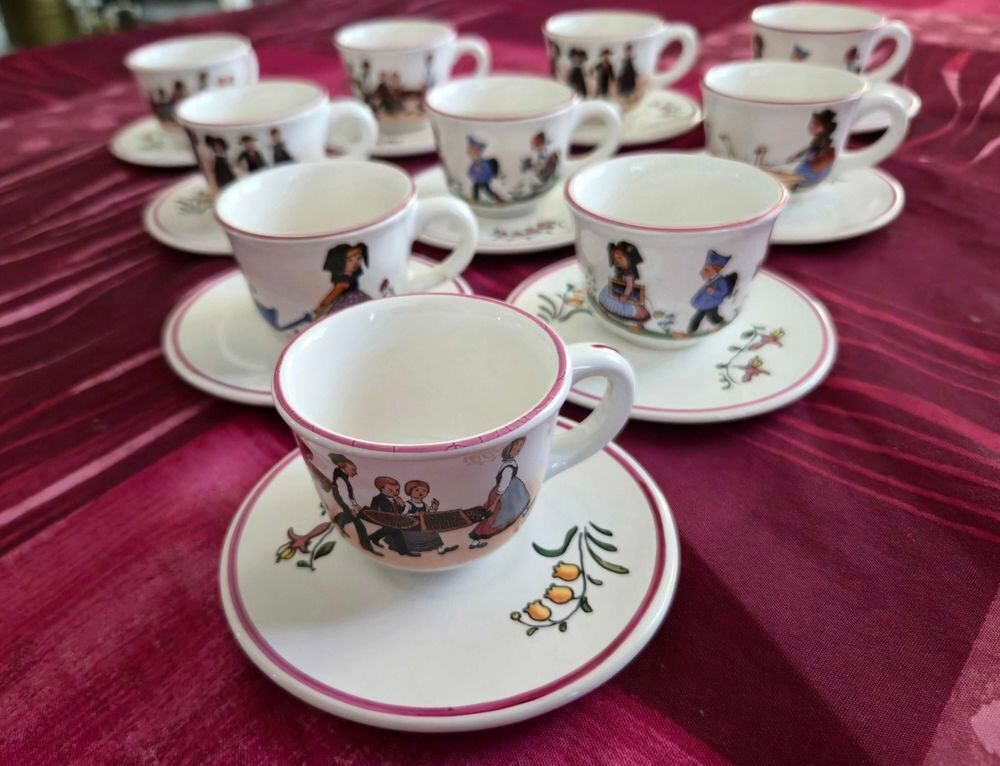 Tasses expresso et coupelles 