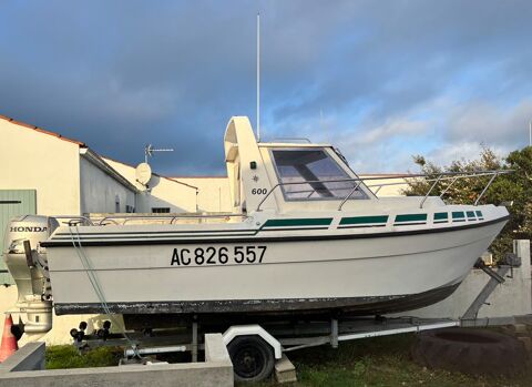 Moteurs de bateaux Moteurs de bateaux 1992 occasion Challans 85300