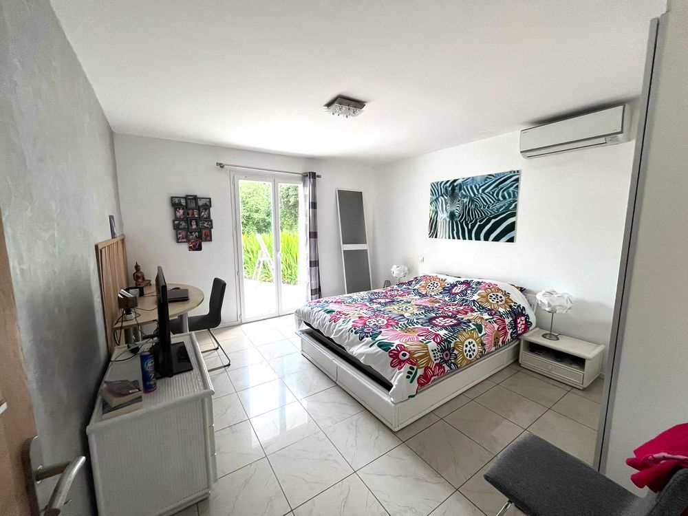 à vendre  Villa Saint-Pierre-d'Irube (64990)