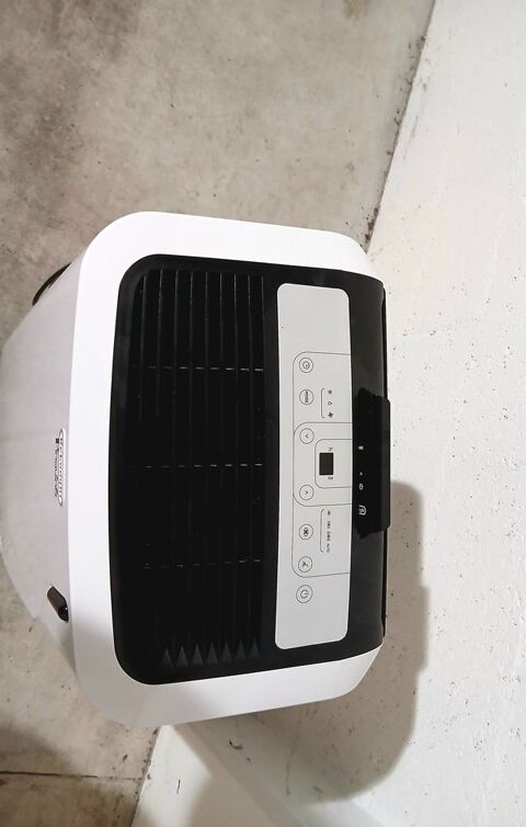 AV Climatiseur mobile DeLonghi PACEM90K.1SILENT 550 Corbeil-Essonnes (91)