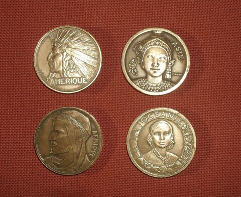 4 M�dailles Exposition coloniale internationale de Paris 193 120 Montreuil (93)