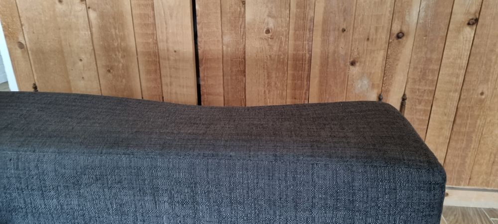Canap&eacute; et pouf BO Concept Meubles