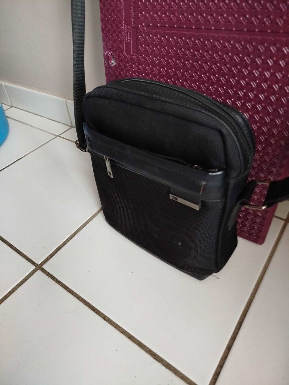 Occasion:pochette de maroquinerie. Sports