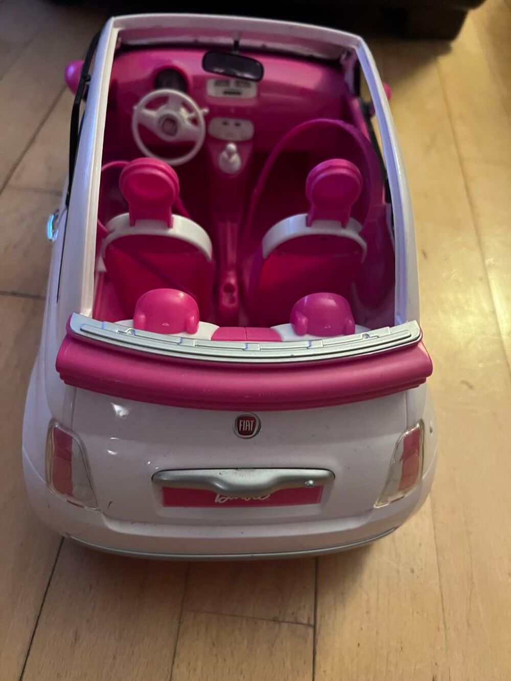 Voiture Fiat blanche BARBIE Jeux / jouets