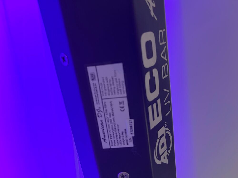 Barre lumineuse UV American DJ ECO UV BAR Instruments de musique