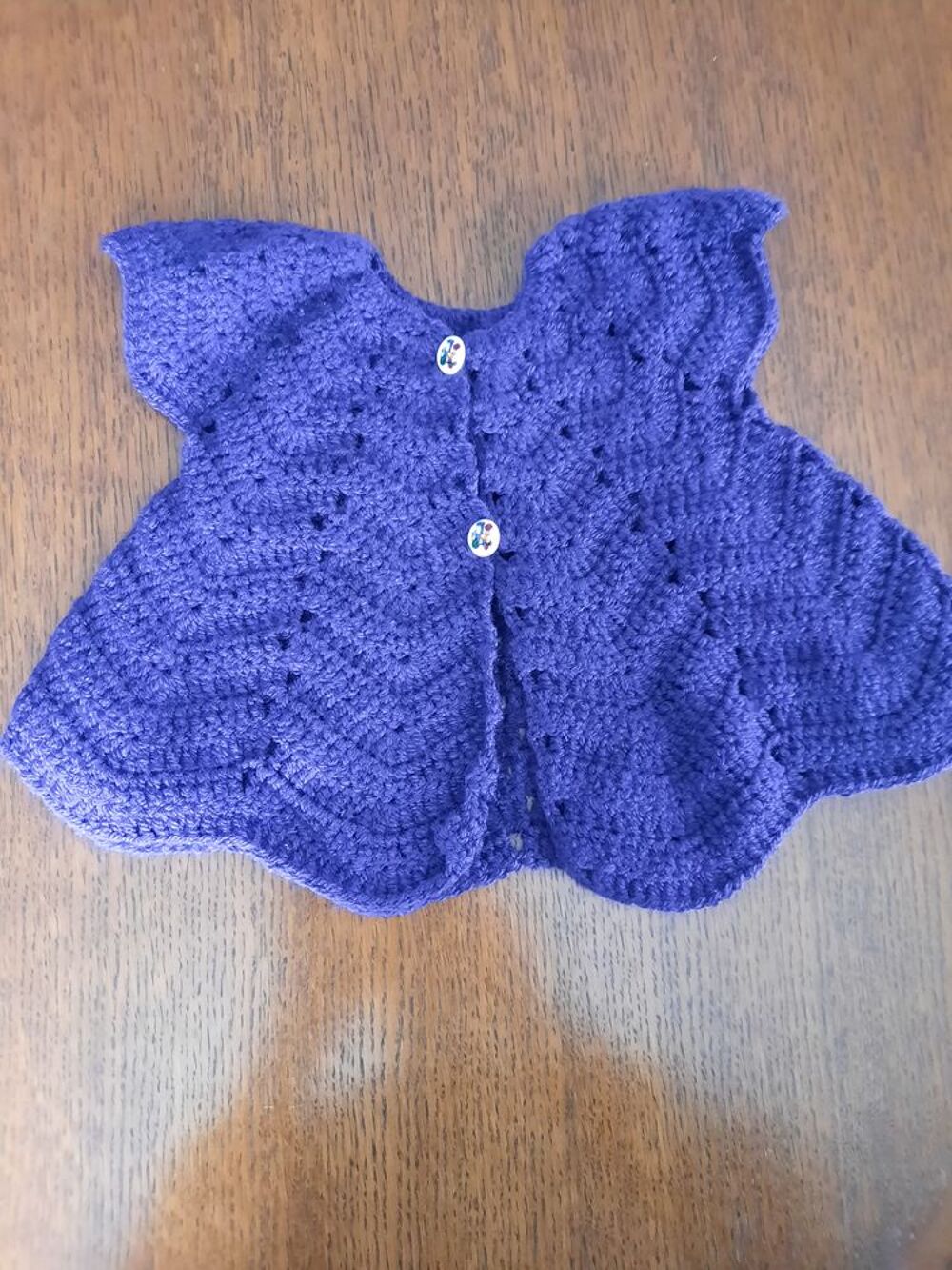 Tricot&eacute;s main - Gilets b&eacute;b&eacute; - 6 - 9 mois - NEUF - Vêtements enfants