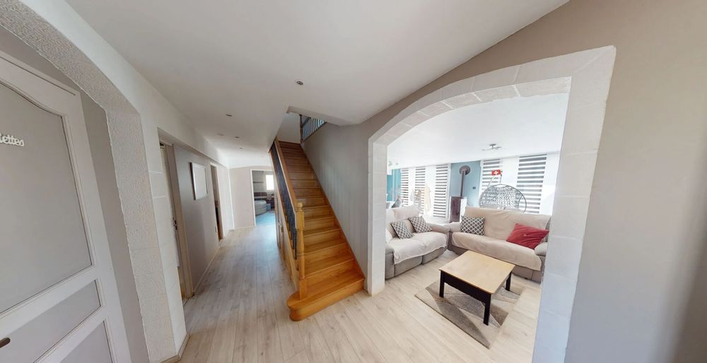 Vente Maison maison type provençale avec bâtiment de 240m² Mourmelon-le-petit