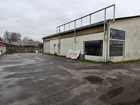   Local Commercial 170 m� proche commerces. Atelier - 4 pi�ce(s) - 170 m�