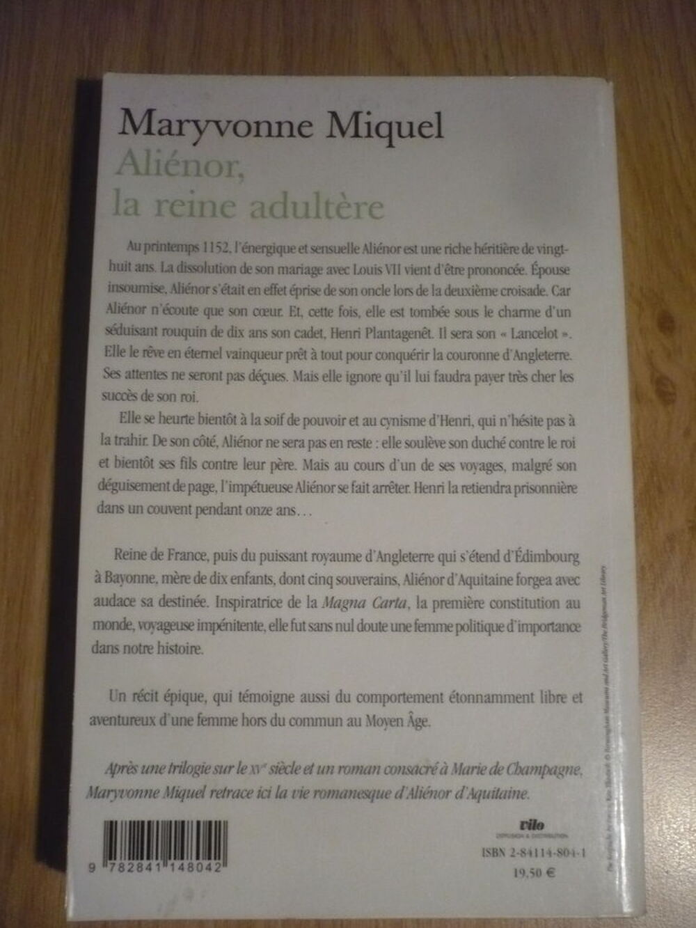 ALI&Eacute;NOR, LA REINE ADULT&Egrave;RE de Maryvonne MIQUEL Livres et BD