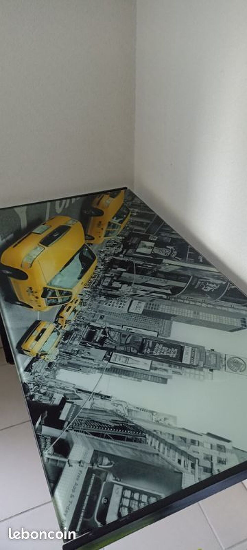 Bureau d&eacute;co en verre Meubles